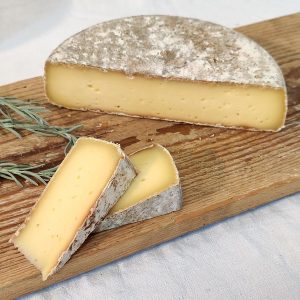 Thư viện phô mai FrenchTaste: Tomme des Bauges AOP